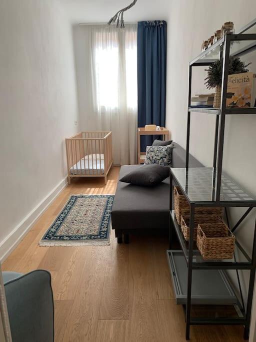 Interno4Home: In Centro Storico Con Posto Auto Ferrara Exterior foto