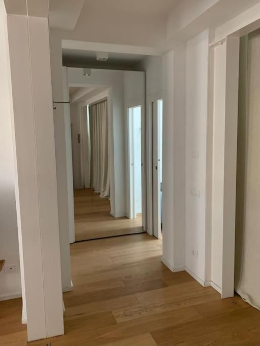 Interno4Home: In Centro Storico Con Posto Auto Ferrara Exterior foto